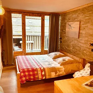 Le Gypaete , Chamonix France