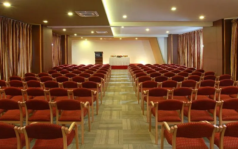Vythiri Village 5*,